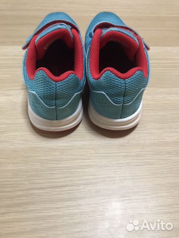 Кроссовки adidas оригинальные Кроссовки adidas оригинальные