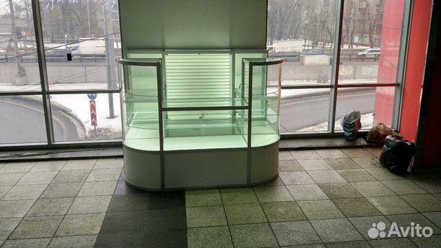 Пристенный павильон Пристенный павильон