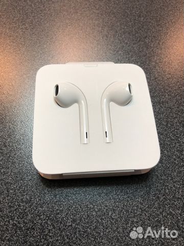 Наушники EarPods Lightning