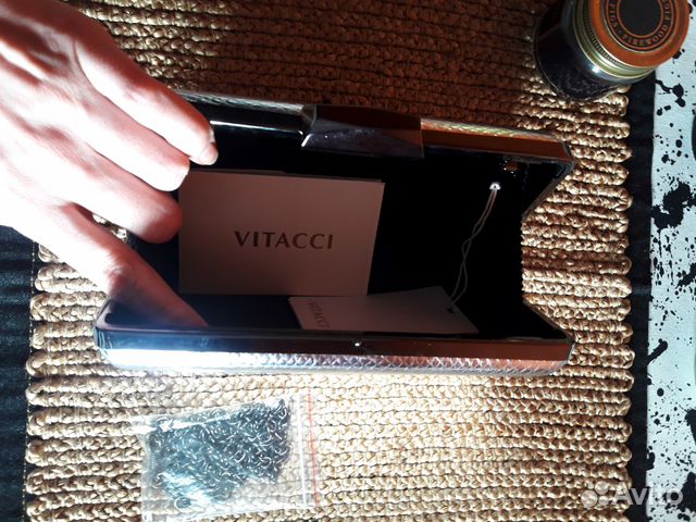 Серебристый клатч Vitacci, натуральная кожа, новый Серебристый клатч Vitacci, натуральная кожа, новый