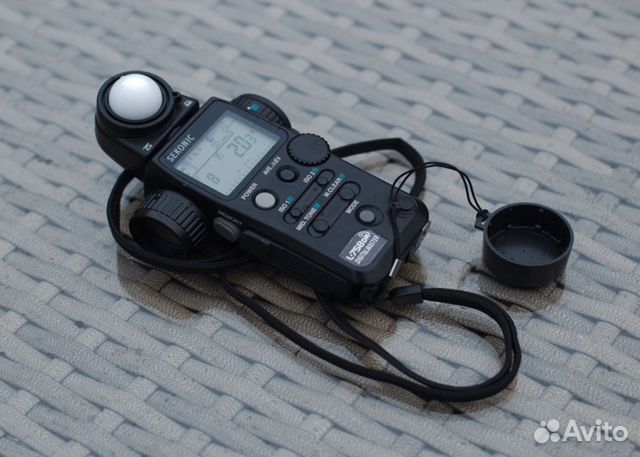 Sekonic L-758D+Угловой видоискатель Nikon DR-5