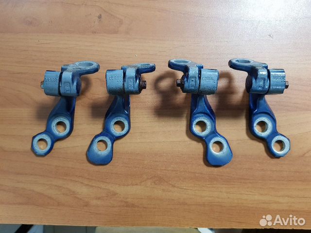 Петли передних дверей Ford Focus 2 2005-11 Петли передних дверей Ford Focus 2 2005-11