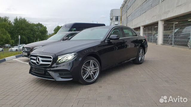 Аренда Мерседес Е 220d AMG и бмв 520d xdrive такси Аренда Мерседес Е 220d AMG и бмв 520d xdrive такси