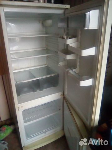 Холодильник на запчасти или под восстановление