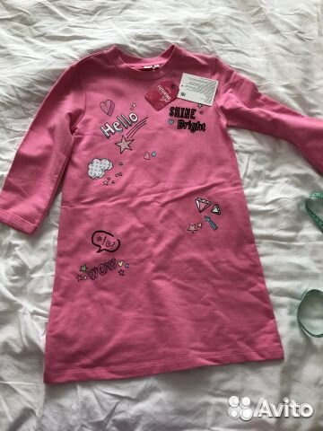 Новое розовое плате р134. длинным рукавом