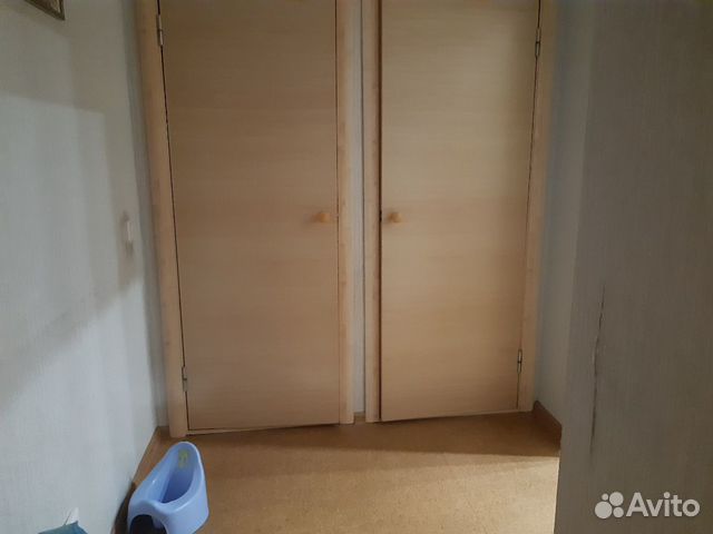 Продаю межкомнатные двери в количестве 4 шт