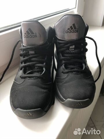 Кроссовки Adidas, размер 35