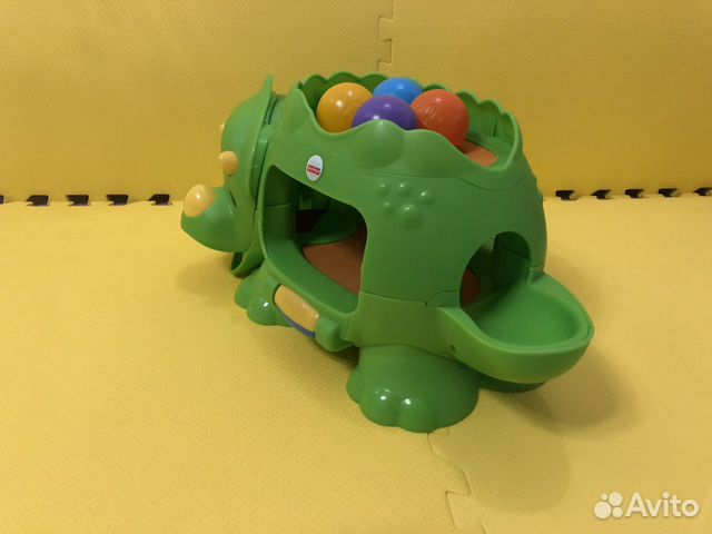Динозавр Fisher Price с шариками Динозавр Fisher Price с шариками