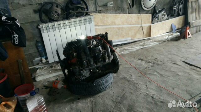 Двигатель м102.982