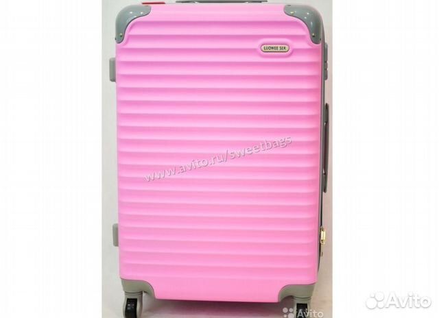 Чемодан на 4х колесах Чемодан на 4х колесах