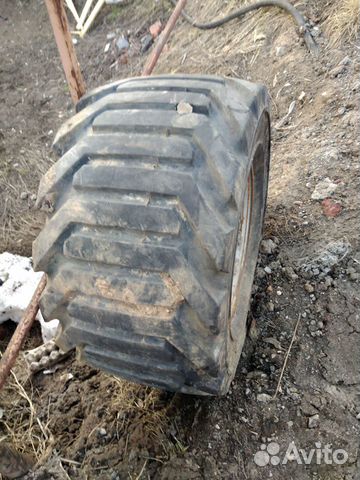 Колесо в сборе на погрузчик 33х15.50-16.5 Колесо в сборе на погрузчик 33х15.50-16.5