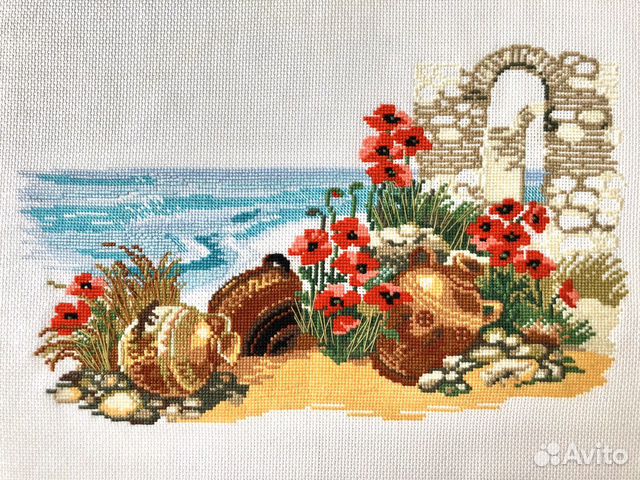 Картина вышитая крестом «Морской пейзаж с маками» Картина вышитая крестом «Морской пейзаж с маками»