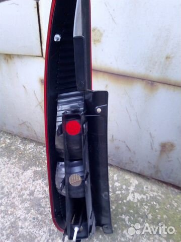 Задний правый фонарь на форд фьюжен