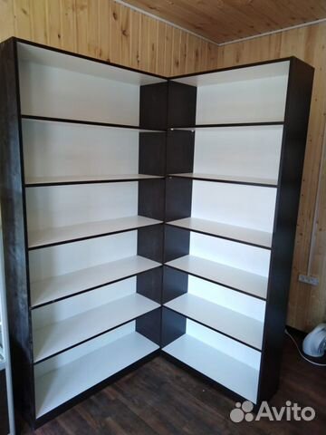 Витрина со стеклянными дверьми, экономпанелями Витрина со стеклянными дверьми, экономпанелями