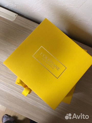 Желтая коробка Loccitane Желтая коробка Loccitane