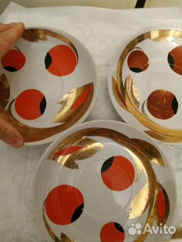 Блюдца 3 шт. и чашка времён СССР Блюдца 3 шт. и чашка времён СССР