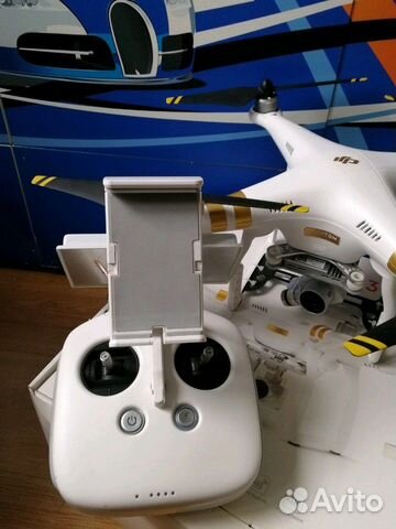 Радиоуправляемый квадрокоптер DJI Phantom 3 Profes