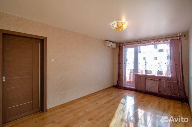 1-к квартира, 32 м², 1/10 эт. 1-к квартира, 32 м², 1/10 эт.