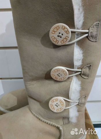 UGG угги, с тремя пуговицами песочные UGG угги, с тремя пуговицами песочные
