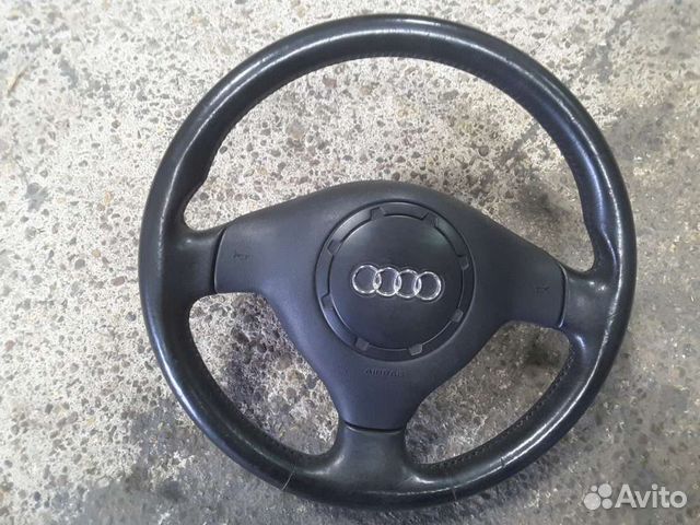 Руль с подушкой безопасности на Audi A3 (8L) Руль с подушкой безопасности на Audi A3 (8L)