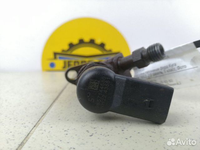 Форсунка топливная Ford Kuga SUV 2.0 tdci 2008 Форсунка топливная Ford Kuga SUV 2.0 tdci 2008