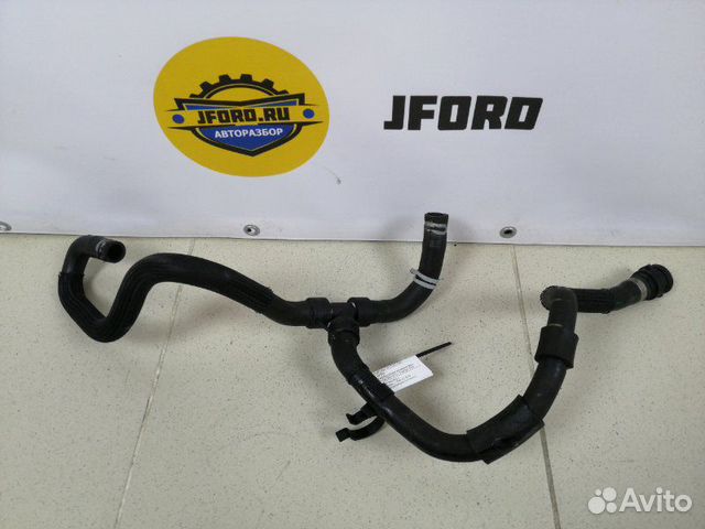 Патрубок системы охлаждения Ford S-Max CA1 2.0 Патрубок системы охлаждения Ford S-Max CA1 2.0