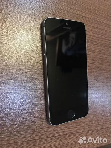 iPhone se silver 32 гб iPhone se silver 32 гб