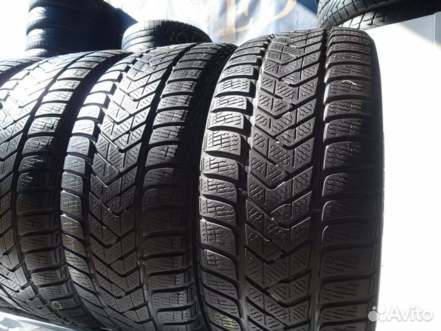 225 55 18 Pirelli Winter Sottozero 3 77z 225/55R18