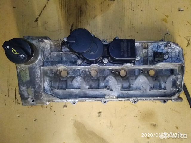 Клапанная крышка Mercedes OM646 W909 Sprinter Клапанная крышка Mercedes OM646 W909 Sprinter