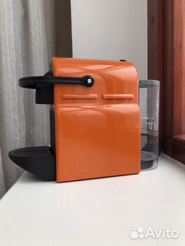 Капсульная кофемашина DeLonghi Nespresso Inissia