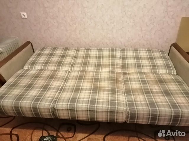 Диван