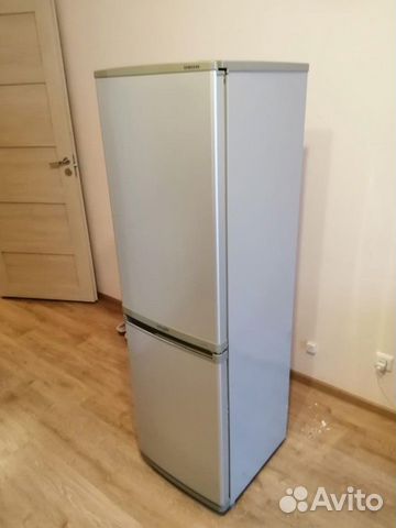 Холодильник SAMSUNG