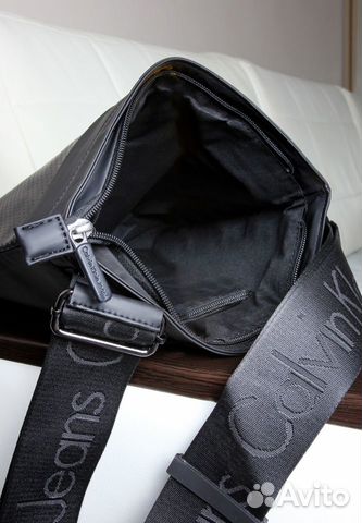 Мужская cумка Calvin Klein через плечо Мужская cумка Calvin Klein через плечо