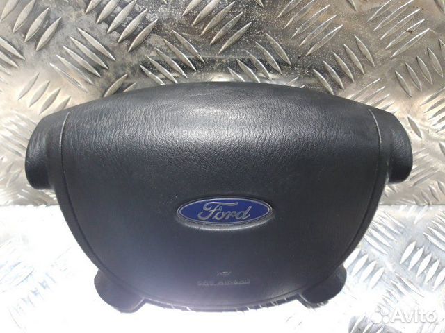 Подушка безопасности передняя левая Ford Escape 2 Подушка безопасности передняя левая Ford Escape 2