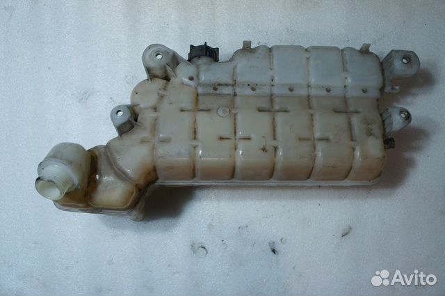 Бачок расширительный MAN TGL TGM 81061026213 Бачок расширительный MAN TGL TGM 81061026213