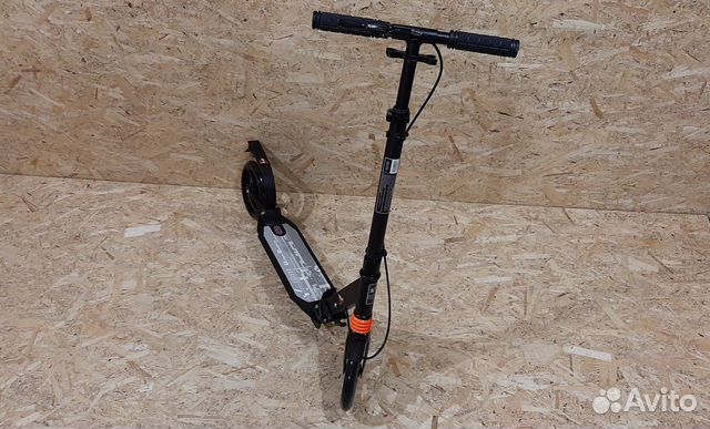 Самокат. Scooter Urban. С ручным тормозом Самокат. Scooter Urban. С ручным тормозом