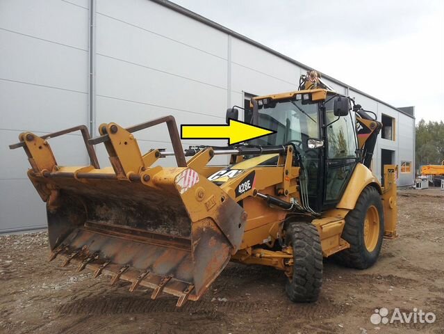 Катерпиллер 428 e лобовое стекло