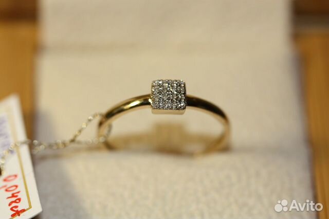 Золотое кольцо с бриллиантами