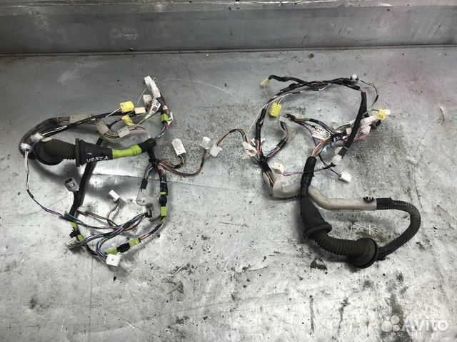 Проводка двери передней Toyota Venza Проводка двери передней Toyota Venza