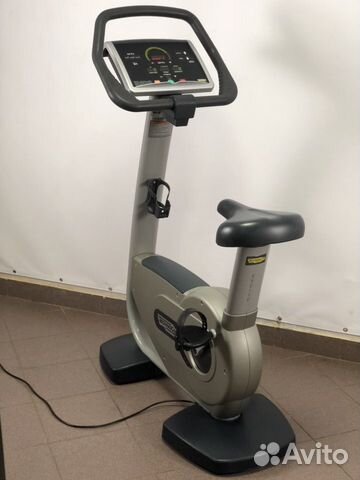 Велотренажер вертикальный Technogym Bike