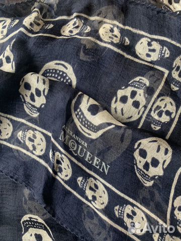 Шарф Alexander McQueen Шарф Alexander McQueen