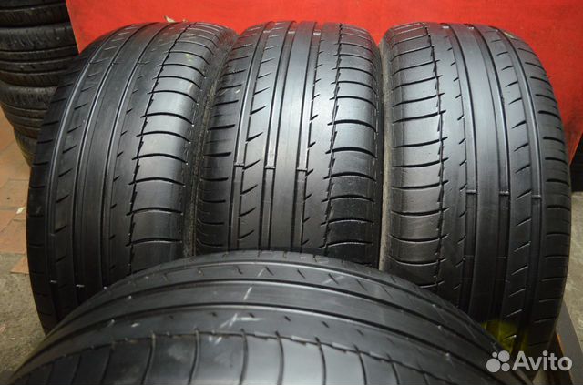 235 55 19 MIchelin Latitude Sport 82EQ