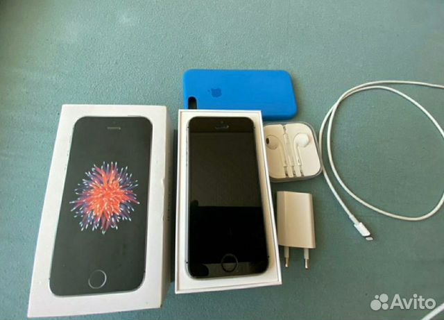 Телефон iPhone se 32 gb Телефон iPhone se 32 gb