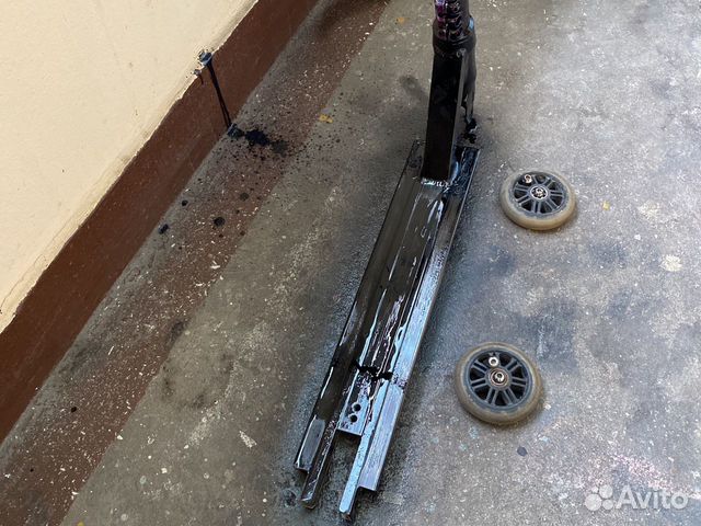 Самокат подержанный сильно колеса в подарок Самокат подержанный сильно колеса в подарок