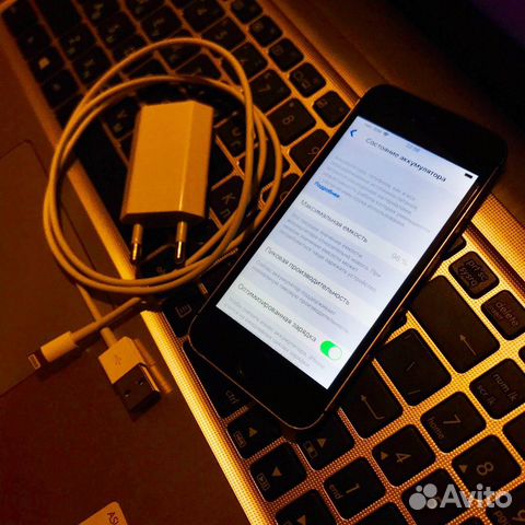 Телефон iPhone SE 32 gb Телефон iPhone SE 32 gb