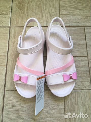 Новые сандалии Crocs C13