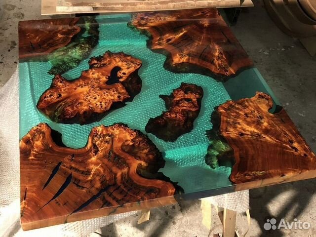 Стол с эпоксидной заливкой Стол с эпоксидной заливкой