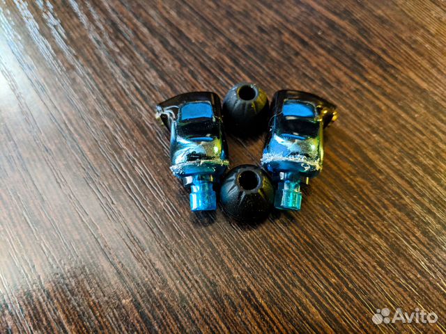 Ultimate Ears UE Triple fi 10 трехдрайверы