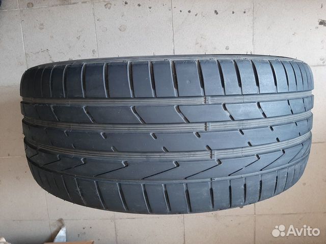 Шины разноширокие 245 40R20 и 275 35R20 Hankook