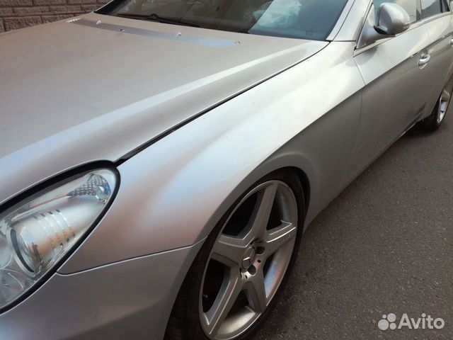 Крыло переднее левое Mercedes W219 CLS Крыло переднее левое Mercedes W219 CLS